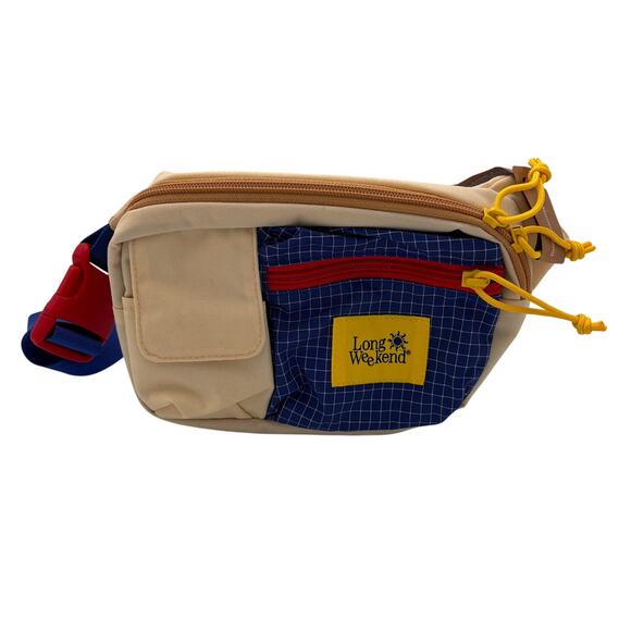 NEW Long Weekend Cream Fanny Monterey Sling Bag - Picture 2 of 3